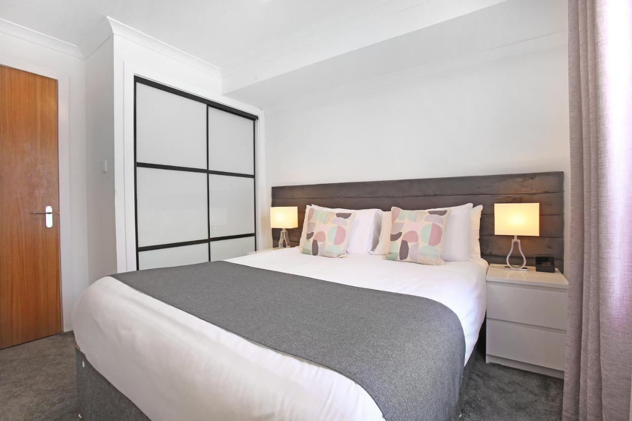 Vkm Apartments Glasgow Esterno foto