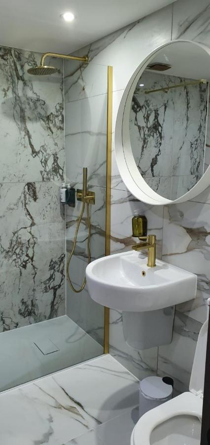 Vkm Apartments Glasgow Esterno foto